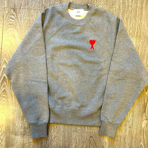 Classic Fit Ami De Coeur Sweatshirt in loopback organic cotton fleece. - Picture 3 of 4
